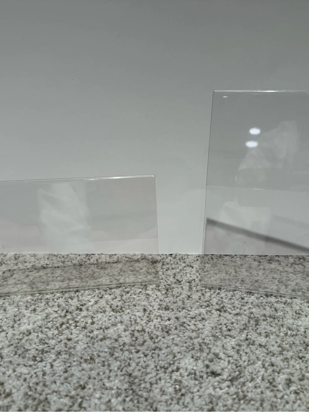Set of 2 Clear Acrylic Sign Holders Tabletop Display Stands